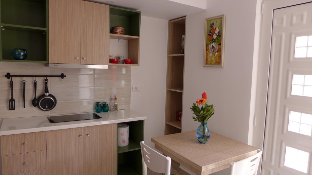 Andi Apartments Tirana Esterno foto