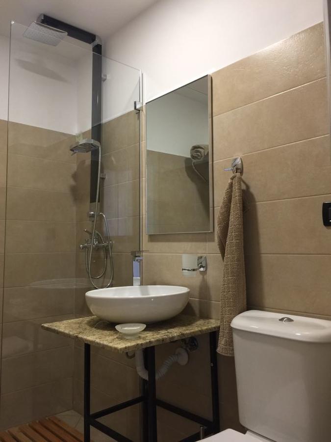 Andi Apartments Tirana Esterno foto